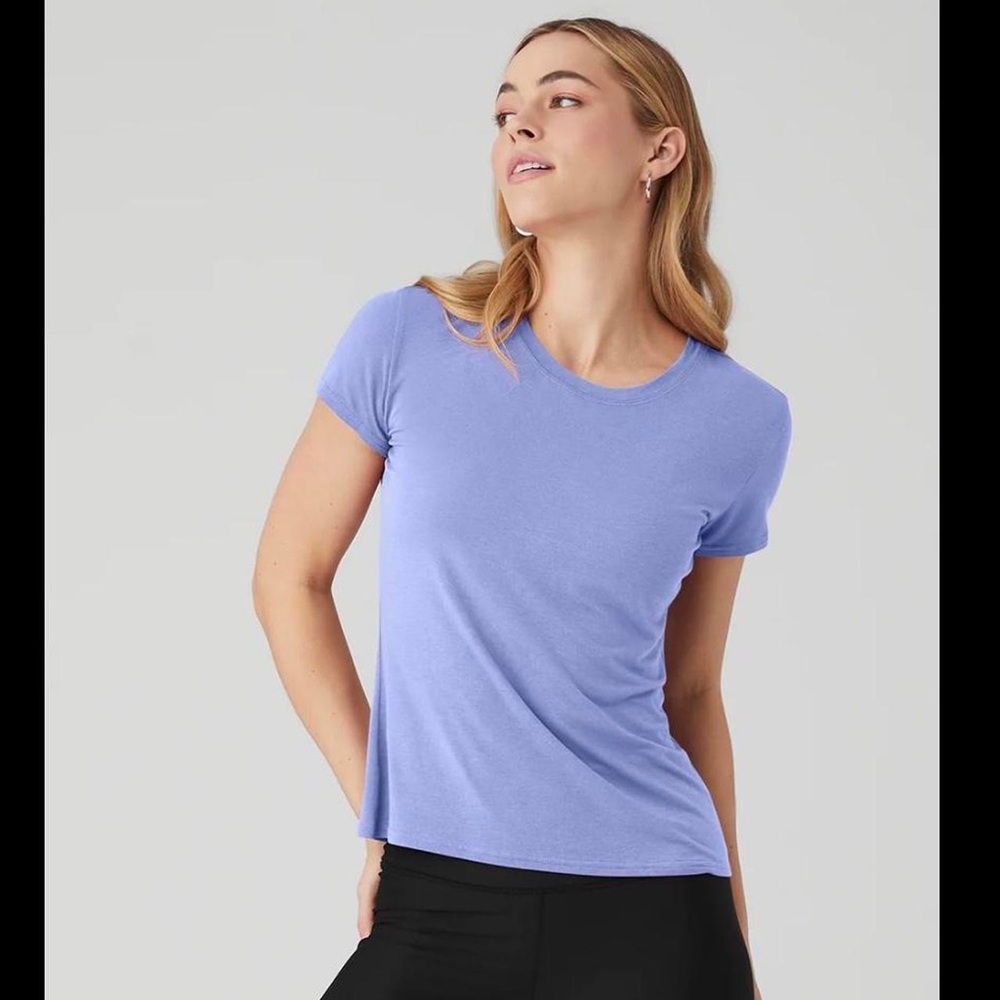 Alo Yoga - All Day Short Sleeve in Infinity Blue